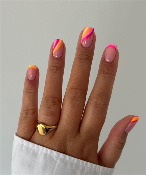 Unghie Estive 2023: 5 Tendenze Nail Art in Gel da non perdere per l'Estate!